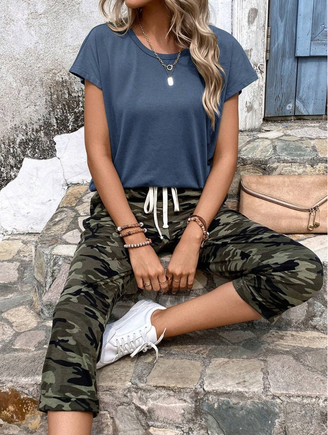 Summer Solid Color Round Neck Short Sleeve T-Shirt And Leopard Print Casual Pants Two Piece Set For Women