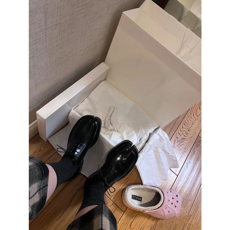 Split-toe Shoes Women's Lace Up Casual Leather Shoes