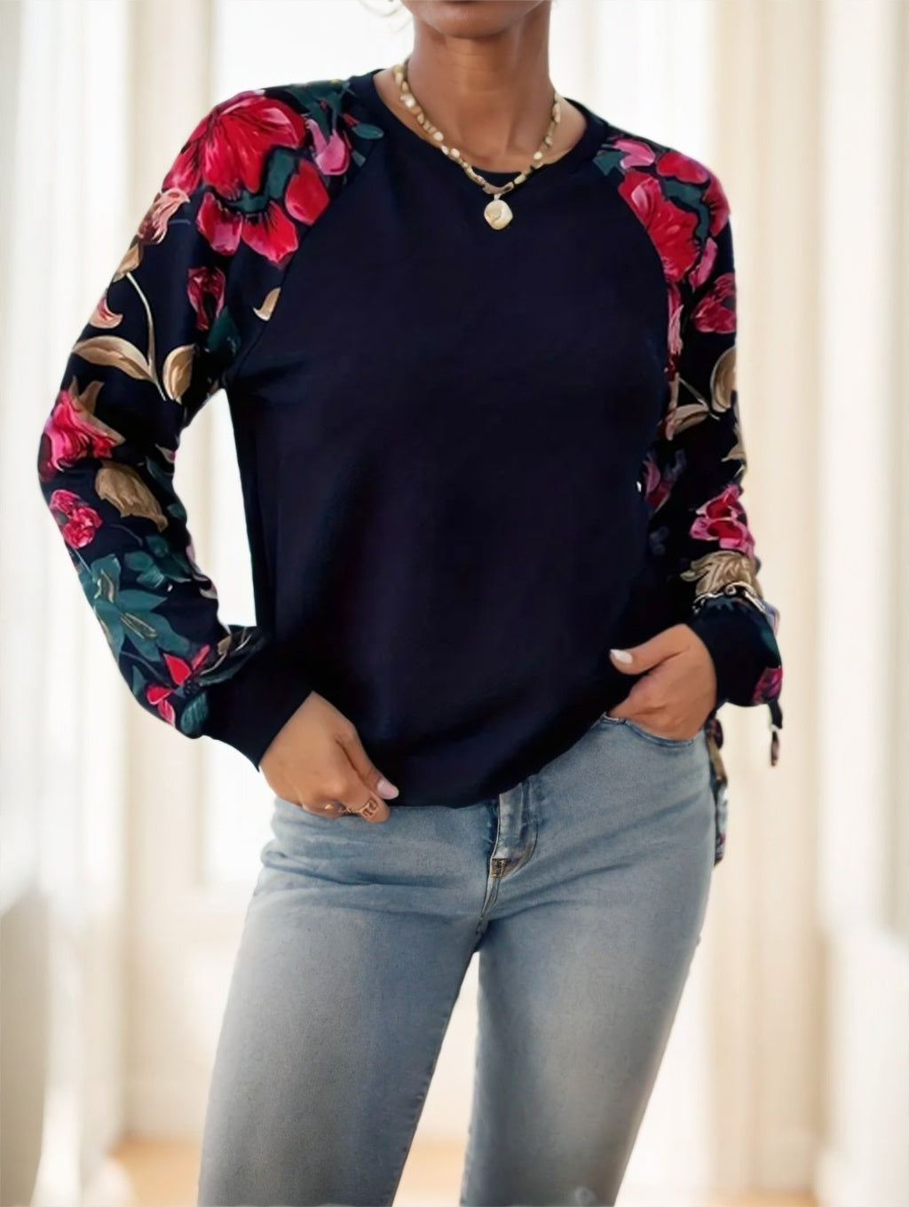 Ladies' Long-sleeved Flower-shaped Top