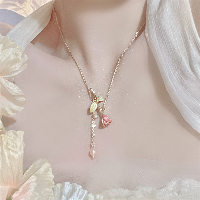 Women's French Vintage Niche Collarbone Necklace